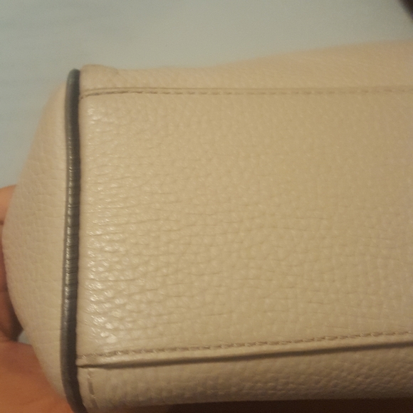 Kate Spade purse - Picture 4 of 5